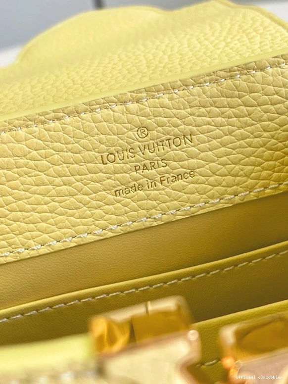 Official oldcobbler LOUIS MINI CAPUCINES VUITTON 0807
